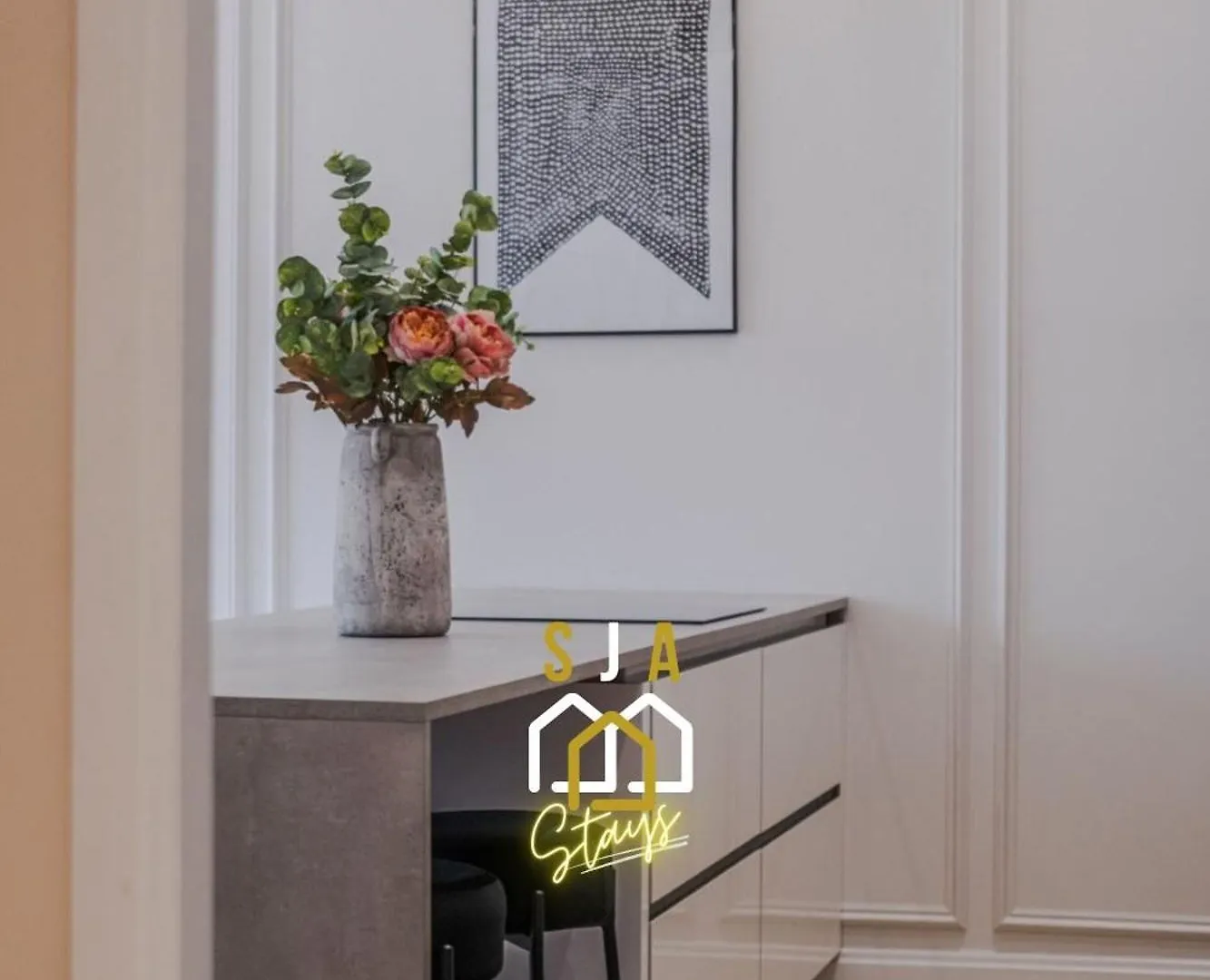 Bastille Stay - Sja Stays - Luxury 2 Bed Apartment 애버딘